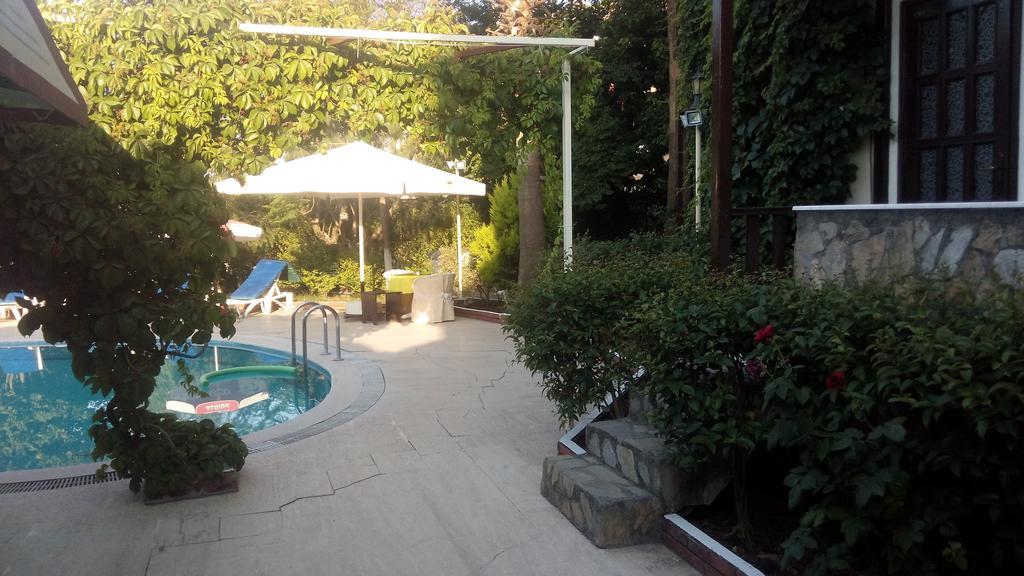 Erciyes Apart Hotel Fethiye Exterior foto